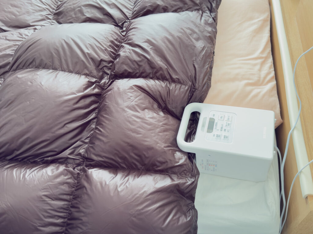 本体をセットして電源プラグを接続する