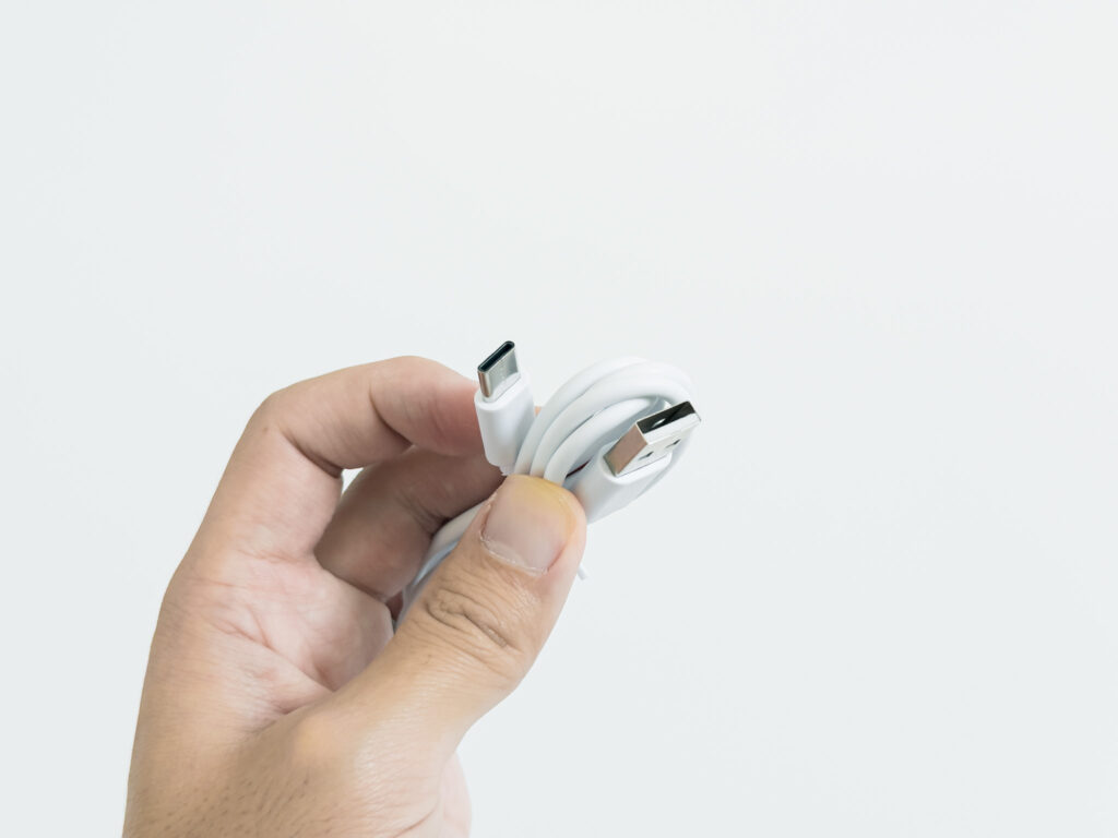 NIPLUX　HANDMOMI　付属の充電ケーブル