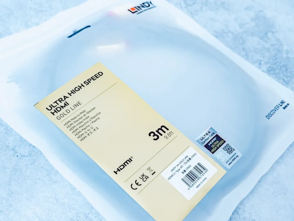 LINDY Ultra High Speed HDMI 3mパッケージのスペック表記クローズアップ